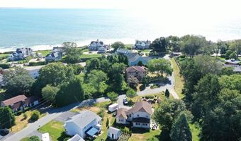 35 Anna Olivo Ct, Narragansett, RI 02882
