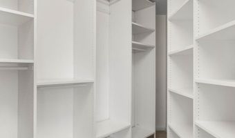 851 N GLEBE Rd 1011, Arlington, VA 22203