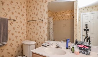 7806 FOX GATE Ct, Bethesda, MD 20817