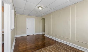2 S Hartford Ave, Atlantic City, NJ 08401