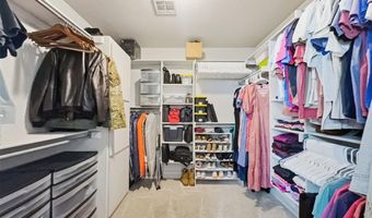 1204 Wendy Ln, Altus, OK 73521