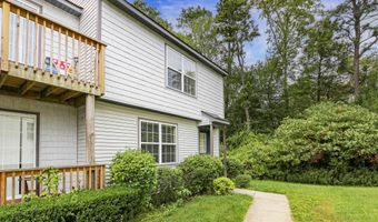 10 Oyster Bay Rd H, Absecon, NJ 08201