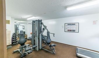 581 Kamoku St 2006, Honolulu, HI 96826