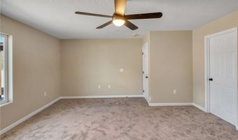 15155 Pocahantas St, Apple Valley, CA 92307