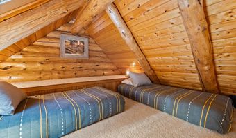 56648 Lunar Dr, Bend, OR 97707