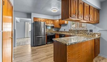 18607 Colonial Ct, Allen Park, MI 48101