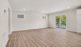 360 N Sherman St, Allegan, MI 49010
