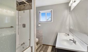 4516 Lincoln Rd, Blaine, WA 98230