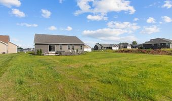 5702 N YOSEMITE Ln, Appleton, WI 54913