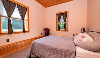 183 Barnard Rd, Barnard Twp., ME 04414