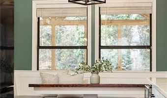 806 Moonlit Ln NW, Acworth, GA 30102