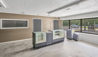 4000 VALLEY St, Arkadelphia, AR 71923