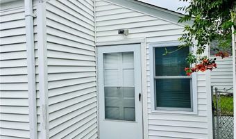 74 Leslie St, Cranston, RI 02910