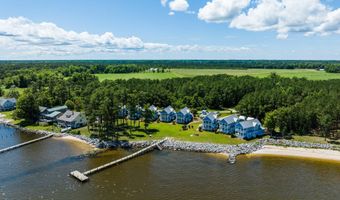 511 Neuse Village Rd # C5, Arapahoe, NC 28510