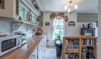 662 Searsmont Rd, Appleton, ME 04862