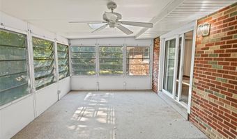 7 Hickerson Pl, Alton, IL 62002