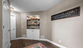 6023 158th St W, Apple Valley, MN 55124
