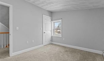 84 Phillip Ave, Cumberland, RI 02864