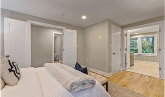628 GREAT FALLS Rd, Rockville, MD 20850