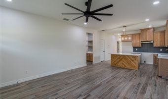1055 N King St, Alice, TX 78332