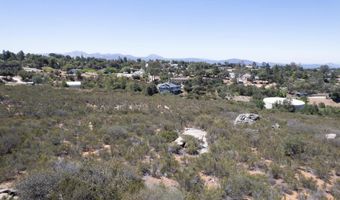Victoria Drive 18, Alpine, CA 91901