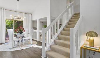 5841 Lafayette Ln, Ann Arbor, MI 48103