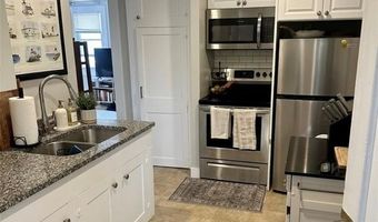1 Phillips St B, North Kingstown, RI 02852