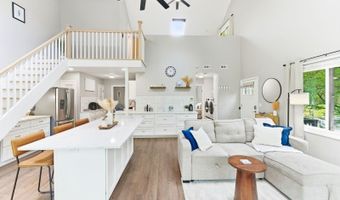 2 Falkenstein Dr 10, Alloway, NJ 07462