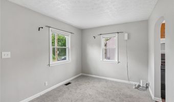 791 Eugene St, Akron, OH 44306