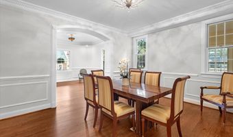 1212 N CLEVELAND St, Arlington, VA 22201