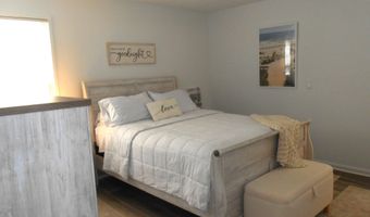 26 DOGWOOD Dr, Barnegat, NJ 08005