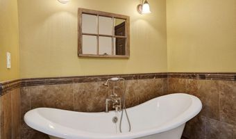 10093 NE WISEACRE Ln, Aurora, OR 97002