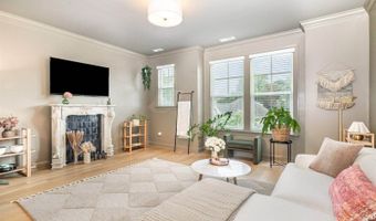 1405 Town Home Dr, Apex, NC 27502