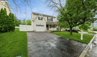 11 Water St, Aberdeen, NJ 07747