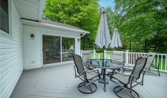 6685 Elwood St, Austintown, OH 44515