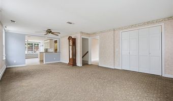 200 Waterman Lake Dr, Glocester, RI 02814