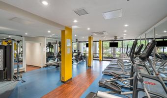 75 S REYNOLDS St 411, Alexandria, VA 22304