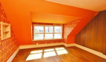 2 W Broadway, Bangor, ME 04401