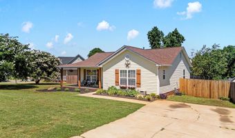531 Plantation Creek Dr, Boiling Springs, SC 29316