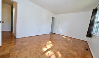656 AZALEA Dr 4-656, Rockville, MD 20850