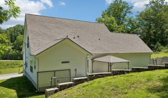 1016 Forestwood Rd, Ashland City, TN 37015