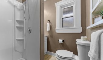 521 S University Ave, Blackfoot, ID 83221