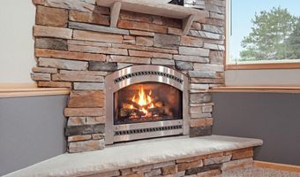 3405 Pawnee Dr SE, Alexandria, MN 56308
