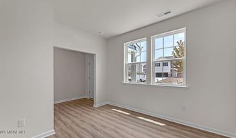 10 Dahlia Ct, Bayville, NJ 08721