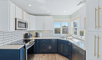 16 Waterthrush Ct, Bald Head Island, NC 28461