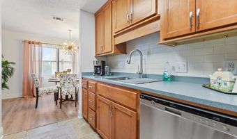 1130 Beach Blvd 404, Biloxi, MS 39530