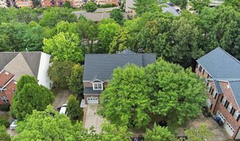 705 N ASHTON St, Alexandria, VA 22312
