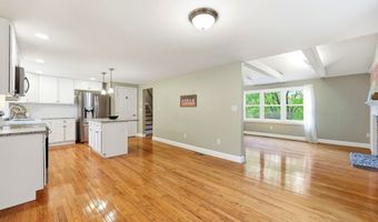 1185 Bay Rd, Amherst, MA 01002