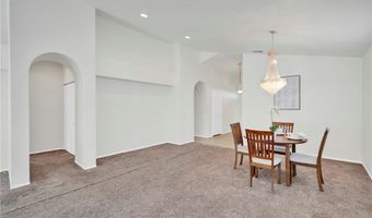 11246 Pleasant Hills Dr, Apple Valley, CA 92308