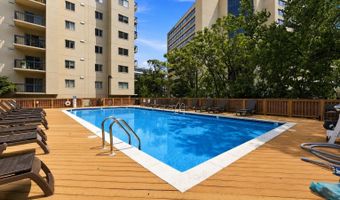 1211 S EADS St S 305, Arlington, VA 22202